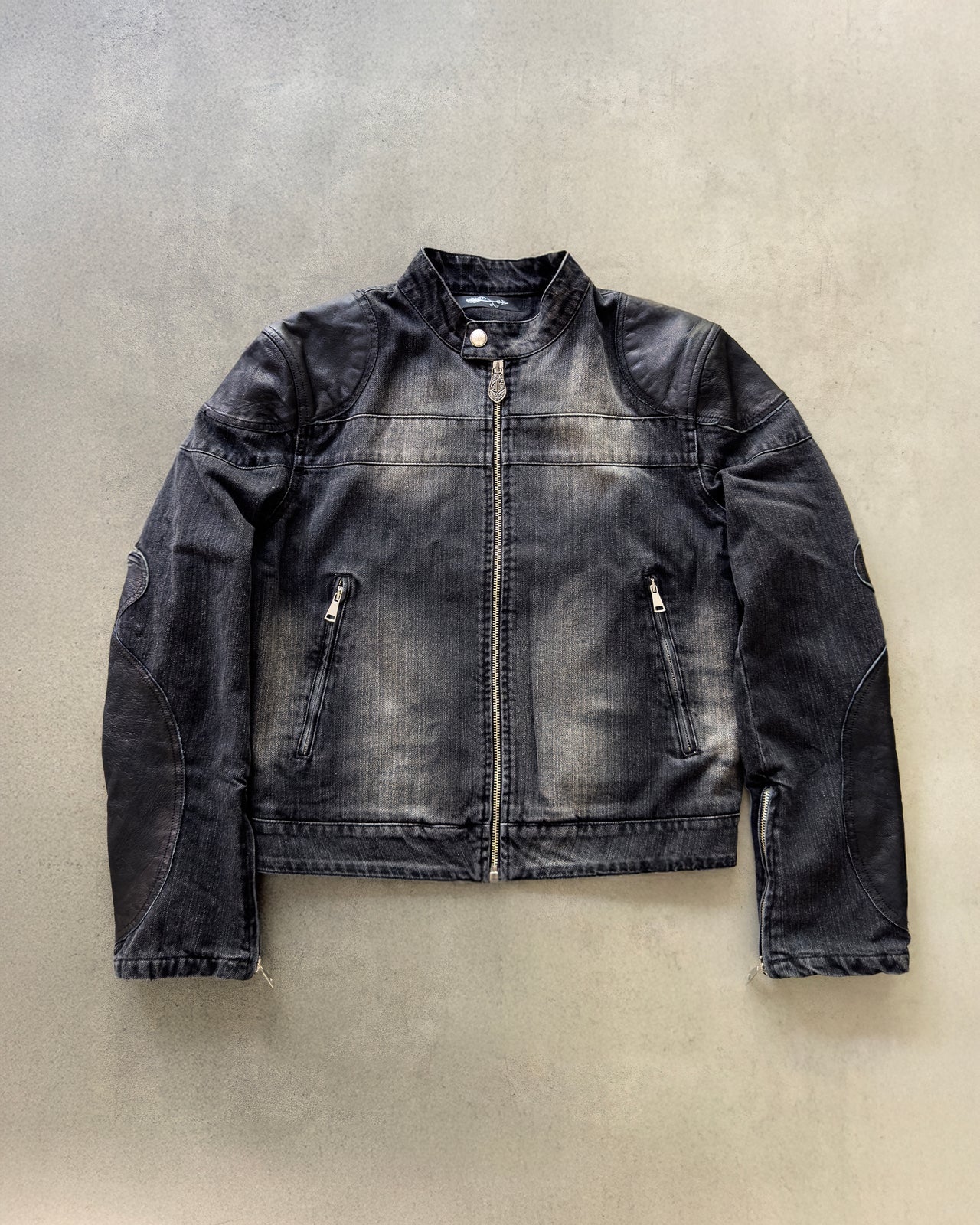 “UNDEFEATED” LEATHER DENIM JACKET